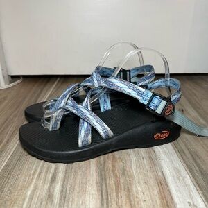 Chaco Women’s Toe Loop, Adjustable Straps, Hiking Sandals, Blue & Black, Size 8